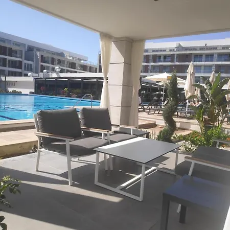 Апартаменты Relax&dream Long *